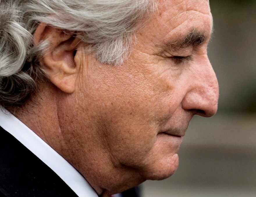 Μπέρνι Μάντοφ: Ο «μάγος της Wall Street» που έγινε «ταχυδακτυλουργός» της απάτης του αιώνα