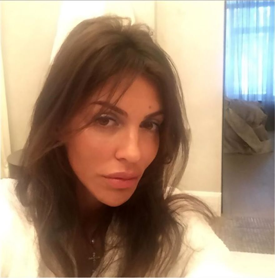 Μητέρα Αρσάβιν για πρώην σύζυγό του: «Είναι απατεώνισσα, του είχε φάει 1 εκατ. ευρώ»!