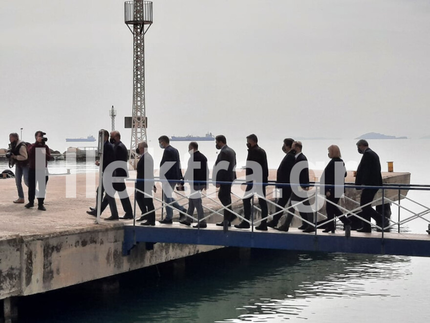 Στον Ισθμό της Κορίνθου ο Κυριάκος Μητσοτάκης - Δείτε βίντεο και φωτογραφίες