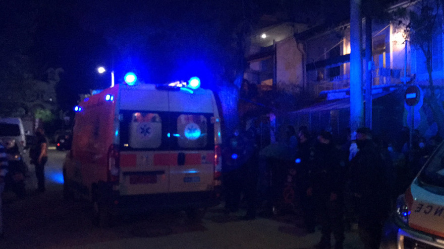 Τραγωδία στη Νέα Ερυθραία: Ένας νεκρός και δύο τραυματίες από πυρκαγιά σε σπίτι