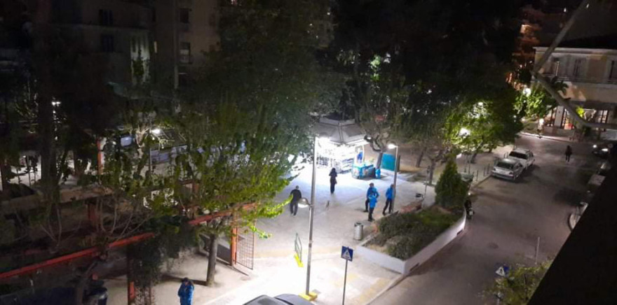 Lockdown: «Πυρετός το Σαββατόβραδο» στις πλατείες - Μαυροειδάκος: Να τα βρουν λοιμωξιολόγοι και κυβέρνηση, αφού όλοι είναι έξω (βίντεο + φωτό)