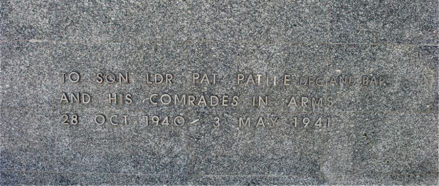 «Μάχη της Αθήνας»: 80 χρόνια από την τελευταία αερομαχία πάνω από την Ακρόπολη