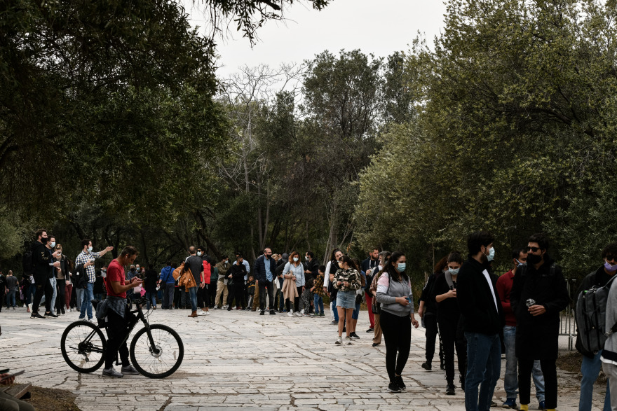 Παγκόσμια Ημέρα Μνημείων: Ουρές στο μουσείο της Ακρόπολης λόγω της δωρεάν εισόδου - Δείτε φωτογραφίες