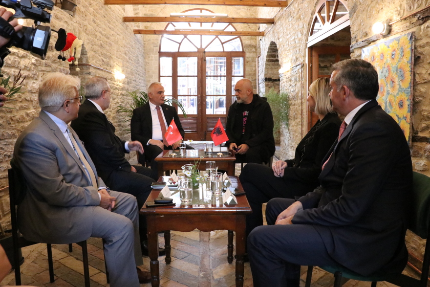 Το (μηδαμινό) οθωμανικό παρελθόν του Αργυρόκαστρου που θέλουν ν’ αναδείξουν Αλβανοί και Τούρκοι