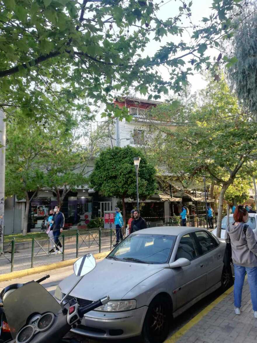«Μπλόκο» από την Αστυνομία στα κορωνοπάρτι της Βεάκη στο Περιστέρι