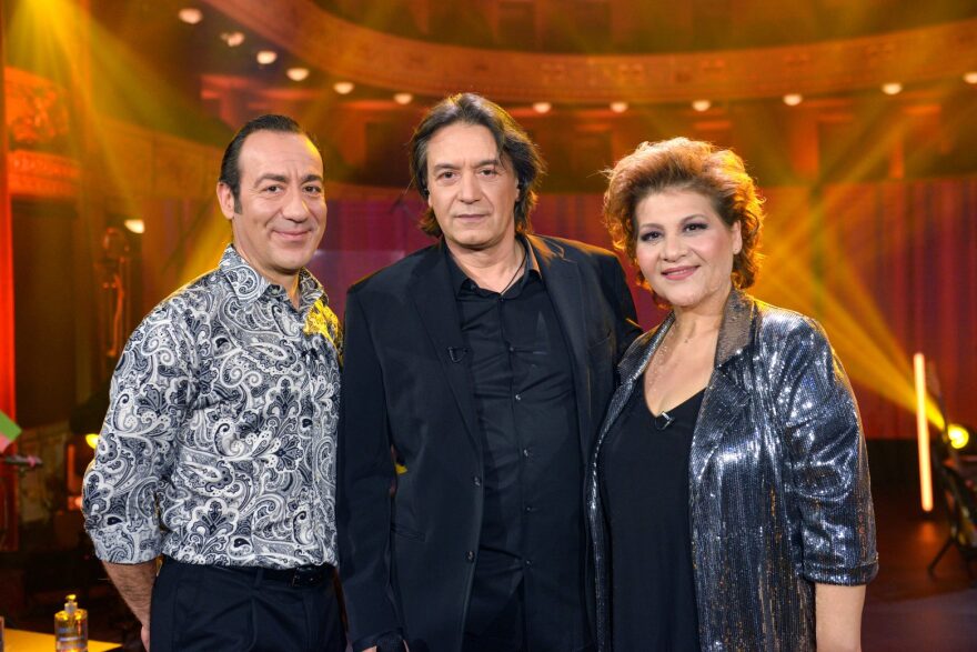 Γιάννης Κότσιρας και Γιώτα Νέγκα στο «Σπίτι με το MEGA»