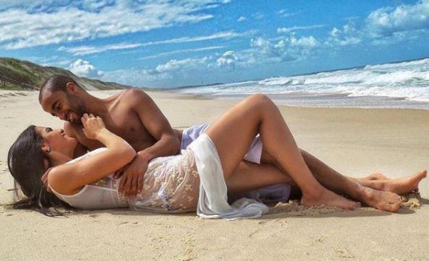 Η εκρηκτική σύζυγος του Λούκας Μόουρα είναι η «Κένταλ Τζένερ» της Αγγλίας