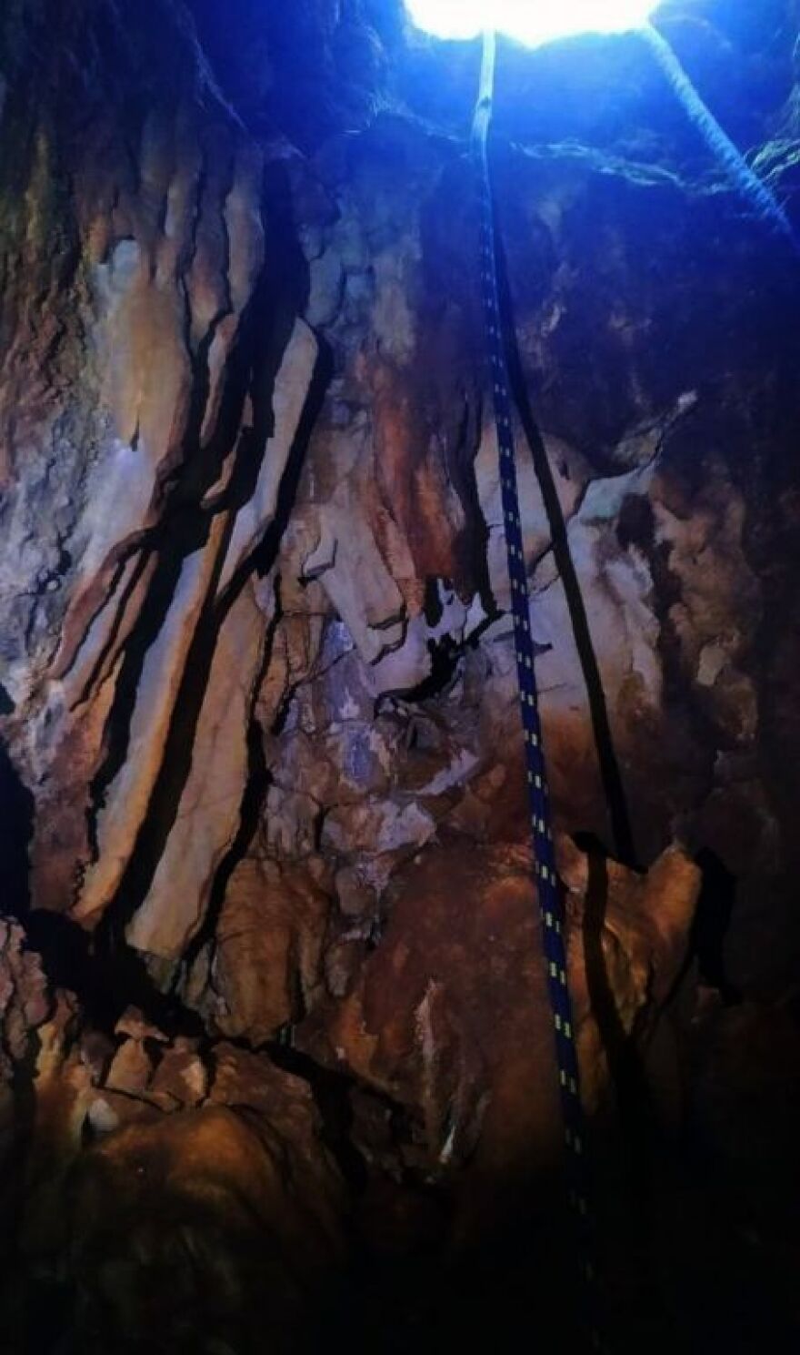 Πρέβεζα: Σπήλαιο με σταλακτίτες και σταλαγμίτες αποκάλυψε η... περιέργεια νεαρών 