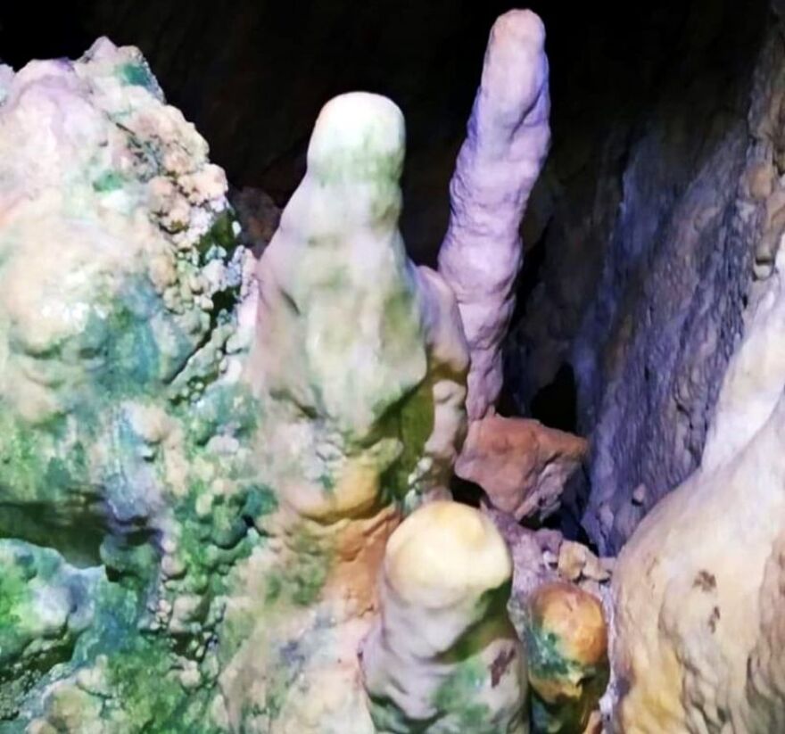 Πρέβεζα: Σπήλαιο με σταλακτίτες και σταλαγμίτες αποκάλυψε η... περιέργεια νεαρών 