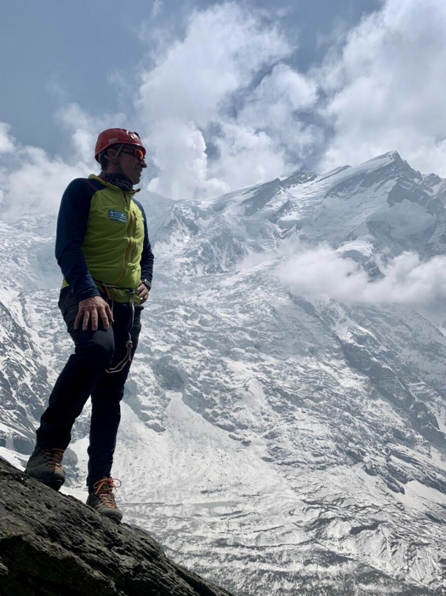 Αντώνης Σύκαρης: Ο κορυφαίος Έλληνας ορειβάτης κατέκτησε ακόμη μία κορυφή των Ιμαλαϊων
