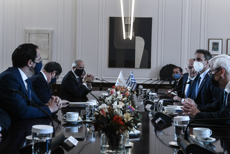 Μητσοτάκης - Αναστασιάδης: Λύση του Κυπριακού μόνο στο πλαίσιο της Διζωνικής Δικοινοτικής Ομοσπονδίας