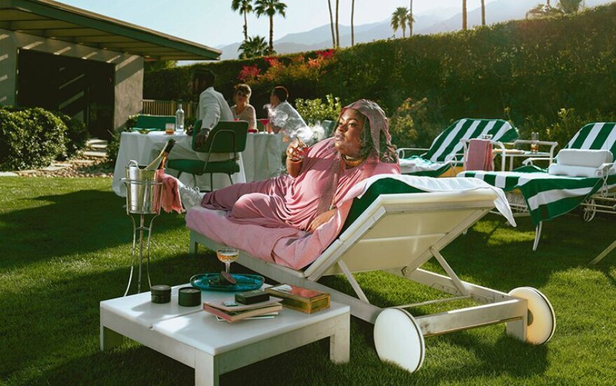 Jay-Z: Η νέα του διαφημιστική καμπάνια για την σειρά προϊόντων κάνναβης «Monogram» είναι εμπνευσμένη από τον Slim Aarons