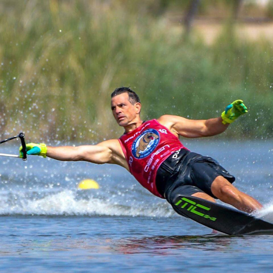 Η τραγική ιστορία του Φώτη και της Τζένιφερ Ντούλος γίνεται ταινία