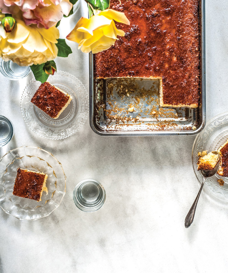 Σήμερα φτιάχνουμε γλυκό: Γιαουρτόπιτα με άρωμα πορτοκαλιού