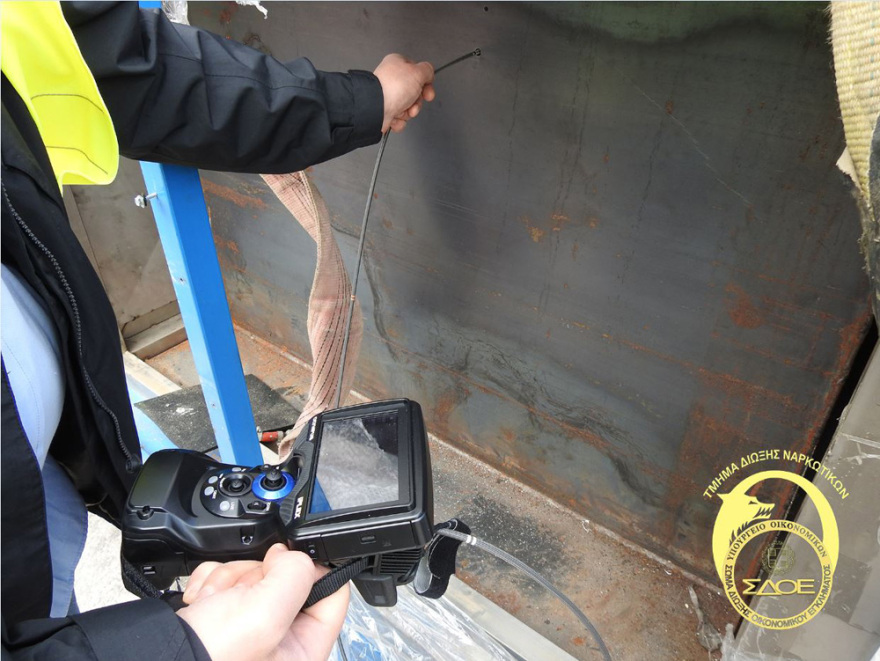 Το ΣΔΟΕ έπιασε στον Πειραιά 4 τόνους κάνναβης που πήγαιναν Σλοβακία 