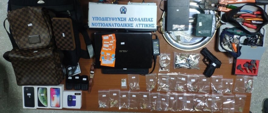 Εξαρθρώθηκε τετραμελής σπείρα για συστηματικές κλοπές σε σπίτια της Αττικής