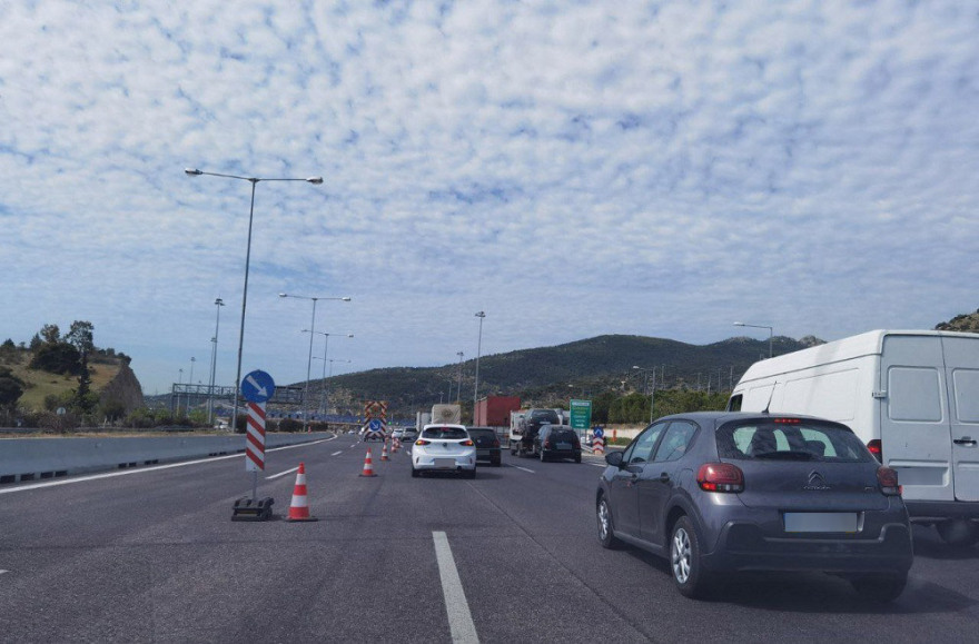 Μετακινήσεις το Πάσχα: Κίνηση και αυστηροί έλεγχοι στα διόδια της Ελευσίνας - Ποια είναι τα έκτακτα μέτρα