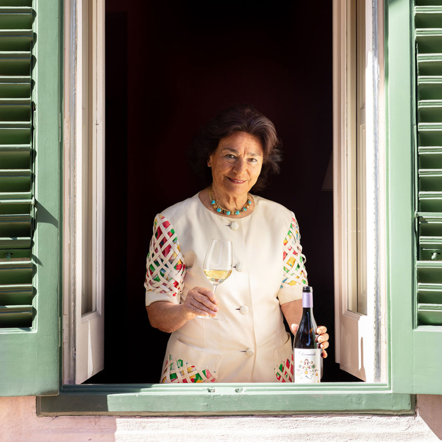 Dolce & Gabbana: Η λατρεία για τη Σικελία, η Donna της καρδιάς τους και το «θαύμα» της Αίτνας