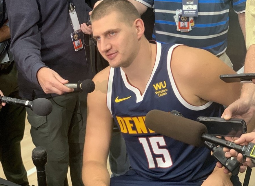 Νίκολα Γιόκιτς: Ένας… πρώην ευτραφής “play maker” που κάνει πλάκα στο NBA!