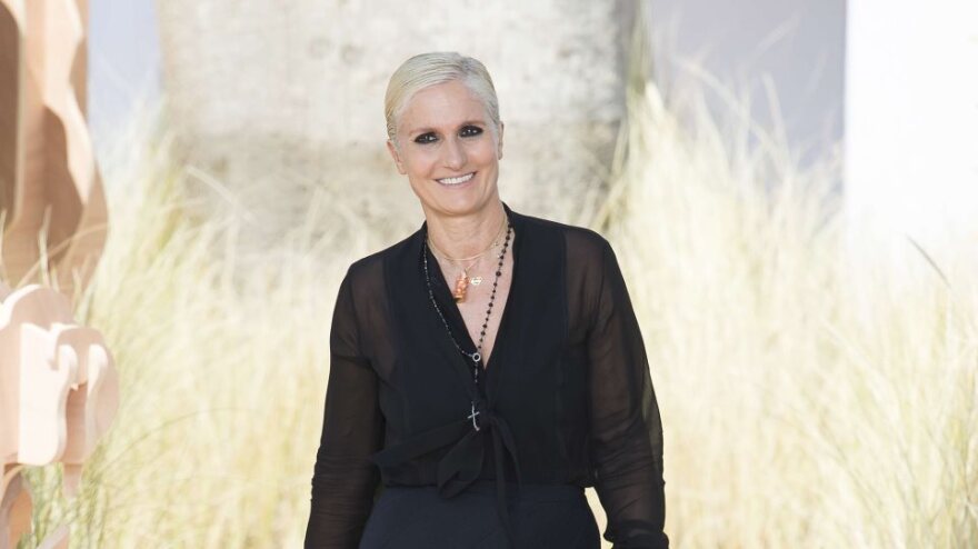 Ο οίκος Dior δεν έχει καταθέσει αίτημα για φιλοξενία του ντεφιλέ του σε ελληνικό αρχαιολογικό χώρο