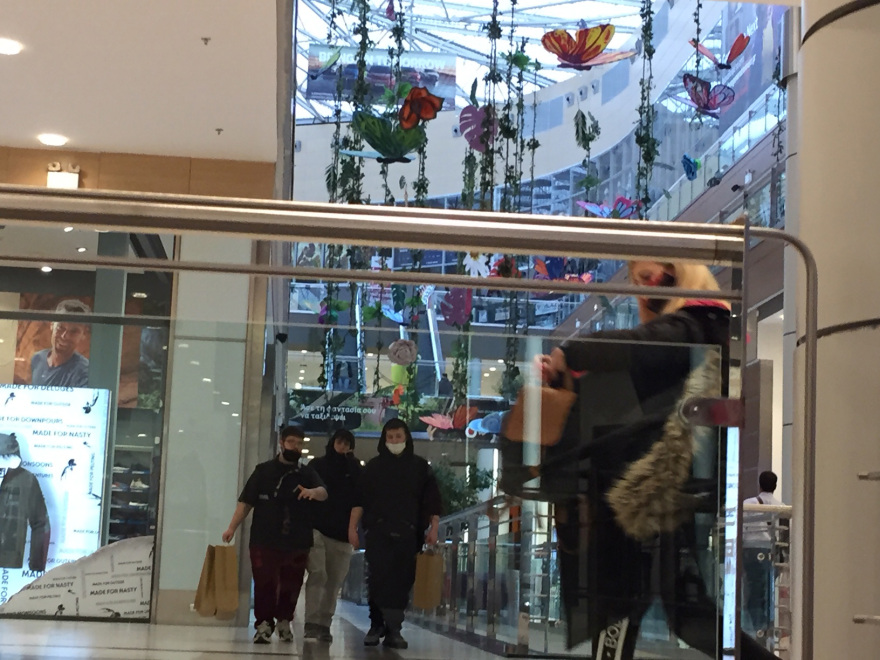 Πρεμιέρα για τα εμπορικά κέντρα - Άνοιξαν με μέτρα ασφαλείας, συνεχή απολύμανση και θερμικές κάμερες 