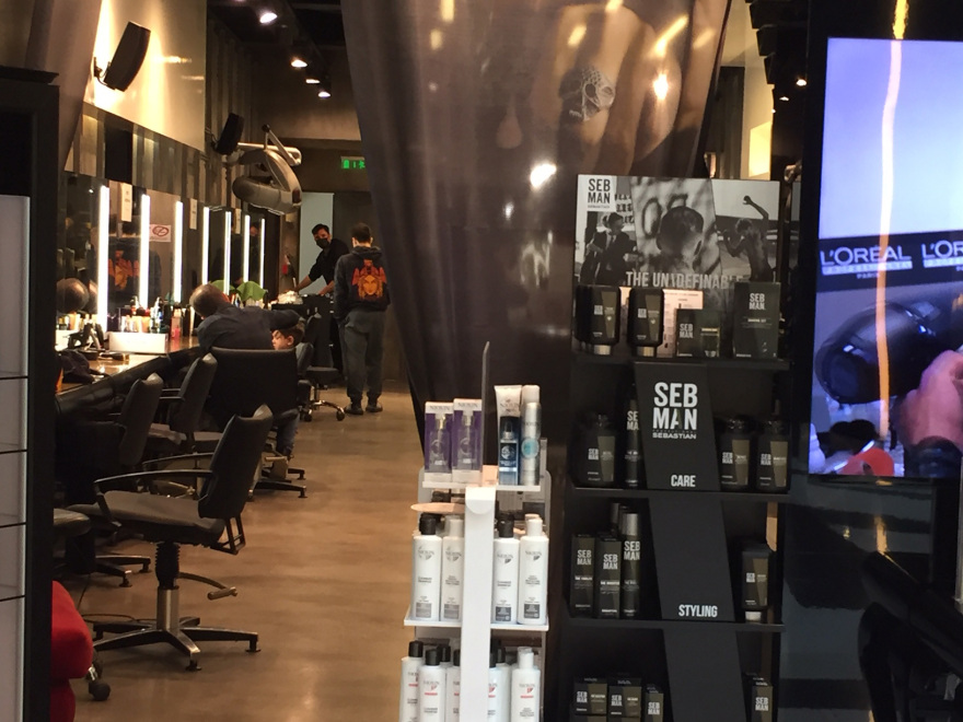 Πρεμιέρα για τα εμπορικά κέντρα - Άνοιξαν με μέτρα ασφαλείας, συνεχή απολύμανση και θερμικές κάμερες 