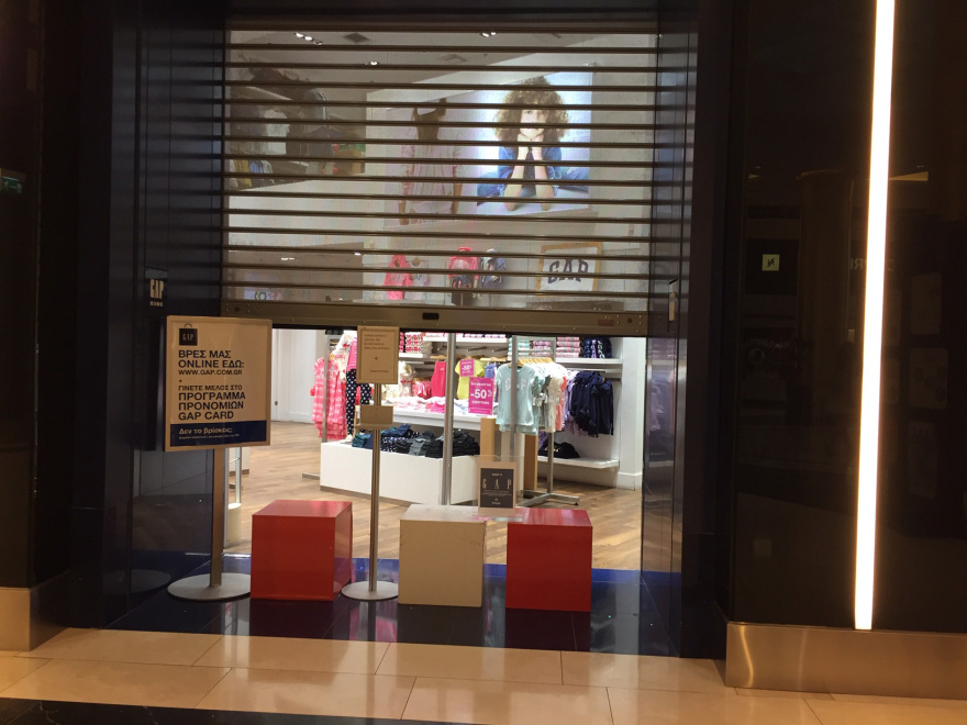 Πρεμιέρα για τα εμπορικά κέντρα - Άνοιξαν με μέτρα ασφαλείας, συνεχή απολύμανση και θερμικές κάμερες 