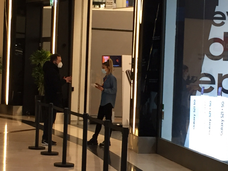 Πρεμιέρα για τα εμπορικά κέντρα - Άνοιξαν με μέτρα ασφαλείας, συνεχή απολύμανση και θερμικές κάμερες 