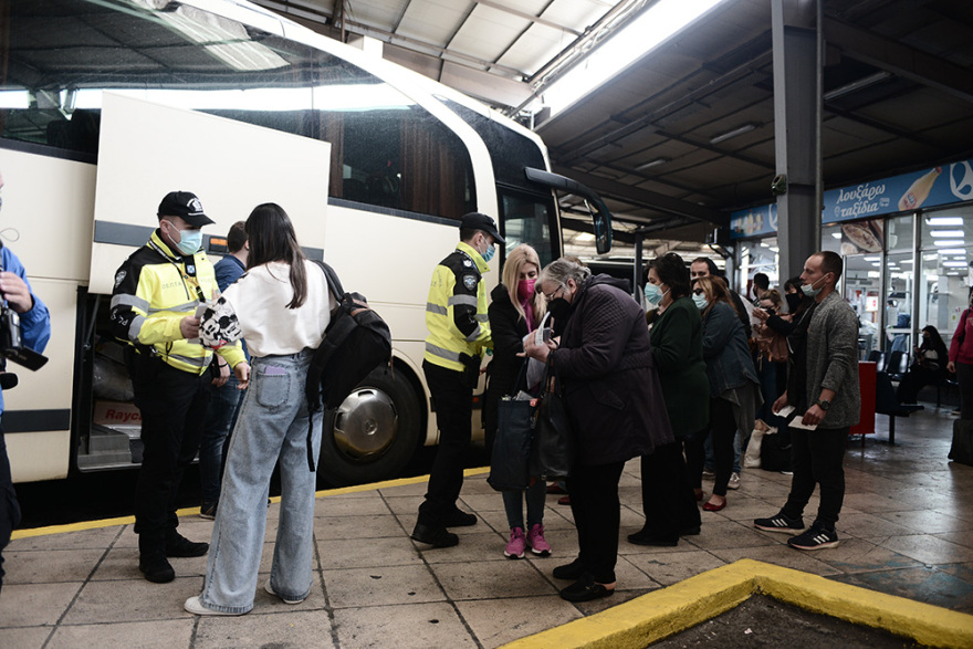 Lockdown: Πάνω από 10.000 αστυνομικοί στους δρόμους για ελέγχους ενόψει Πάσχα