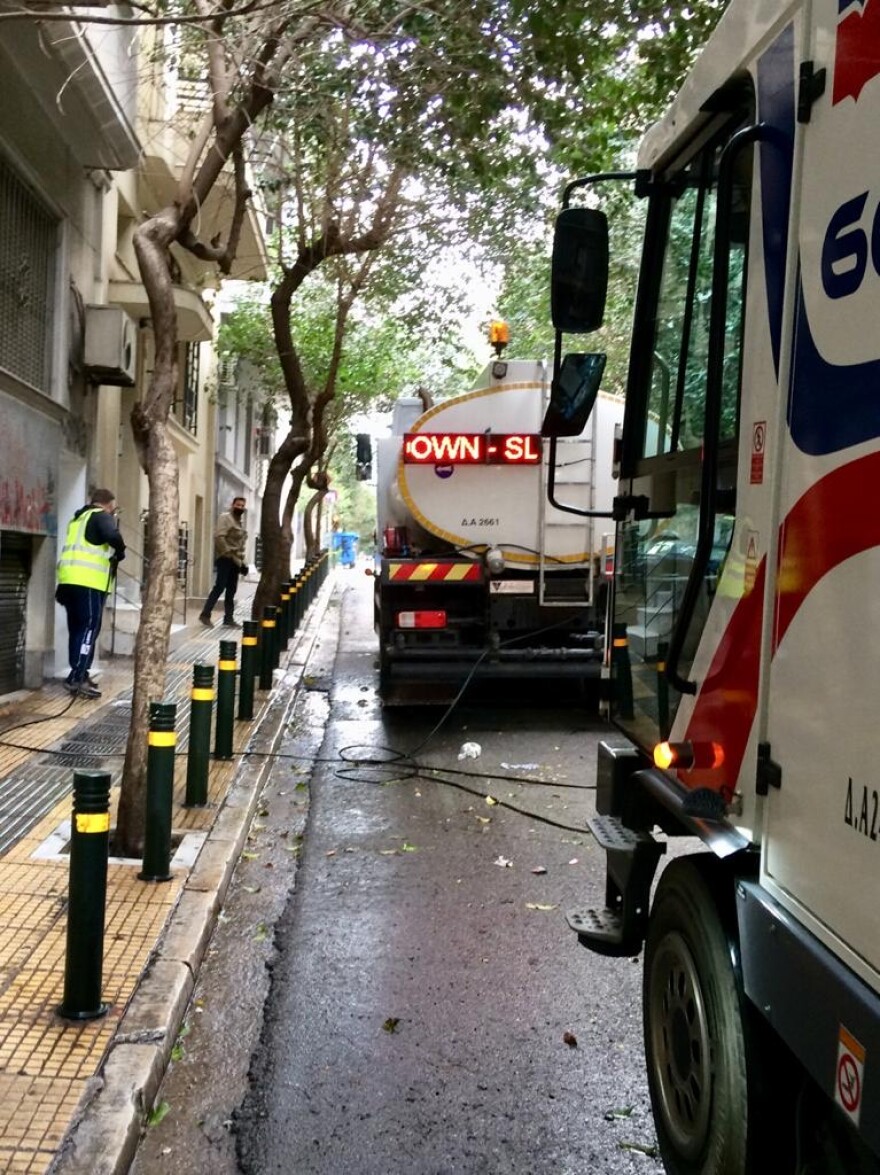 Φωτογραφίες: Καθαρότερη από ποτέ παραδόθηκε στους κατοίκους της η Κυψέλη