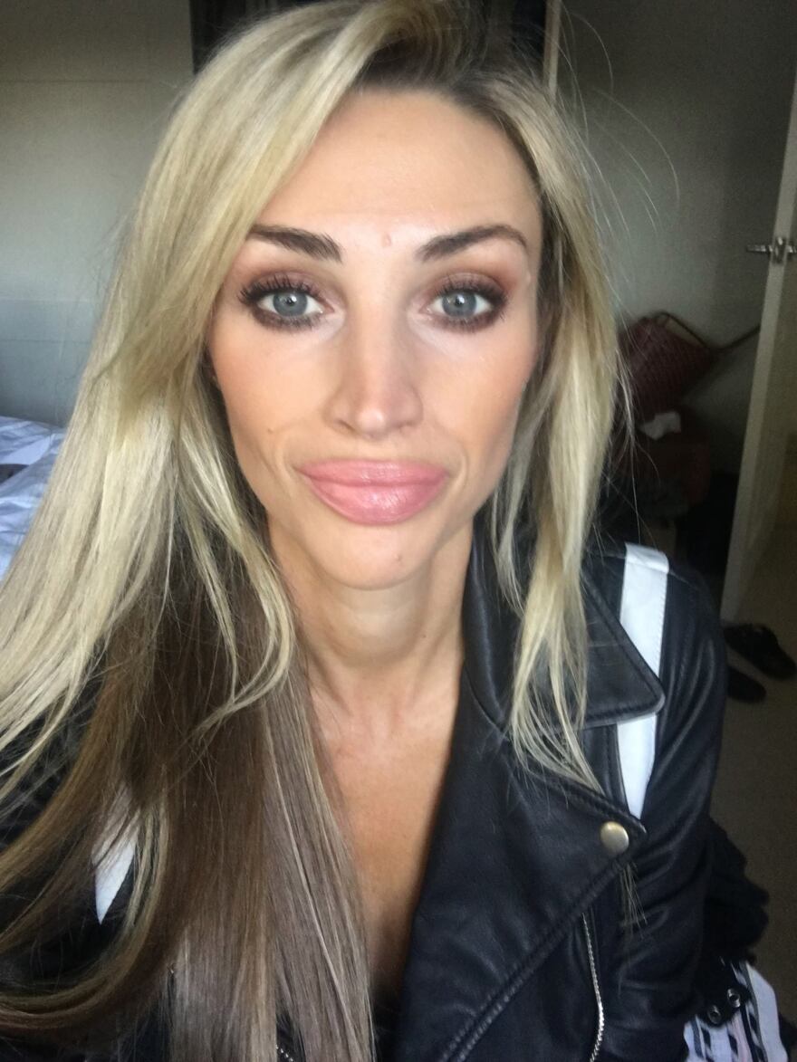 Γκιγκς: Μετά τις κατηγορίες για ξυλοδαρμό δύο γυναικών, βρήκε... συντροφιά σε μοντέλο εσωρούχων