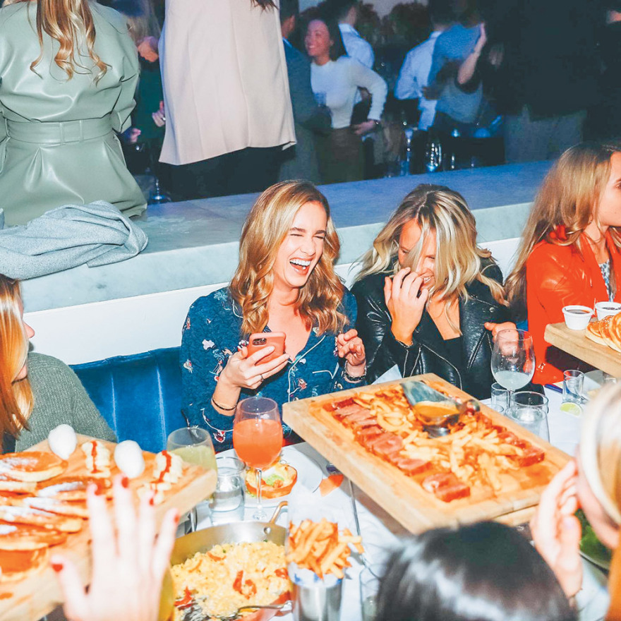 Μύκονος: Έρχονται και οι Γάλλοι του «Bagatelle» με ένα συμβόλαιο - χρυσάφι