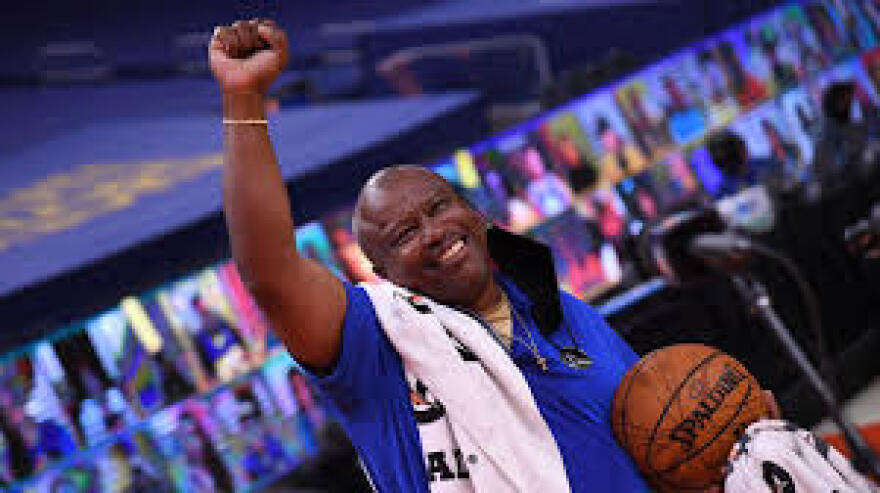 Άαρον «Showtime» Τέιλορ: Ο κατάδικος που έγινε ο εκφωνητής των Ουόριορς