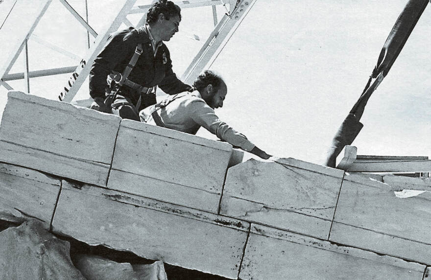 Ο Μανόλης Κορρές στον Δανίκα για την Ακρόπολη: «Το σκυρόδεμα είναι ο πιο στενός συγγενής του βράχου»