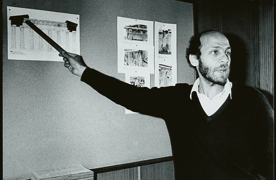 Ο Μανόλης Κορρές στον Δανίκα για την Ακρόπολη: «Το σκυρόδεμα είναι ο πιο στενός συγγενής του βράχου»