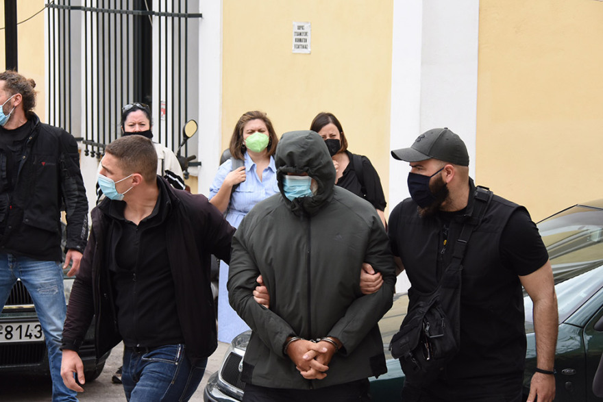 Για εγκληματική οργάνωση κατηγορείται ο Φουρθιώτης και οι δύο συνεργοί του