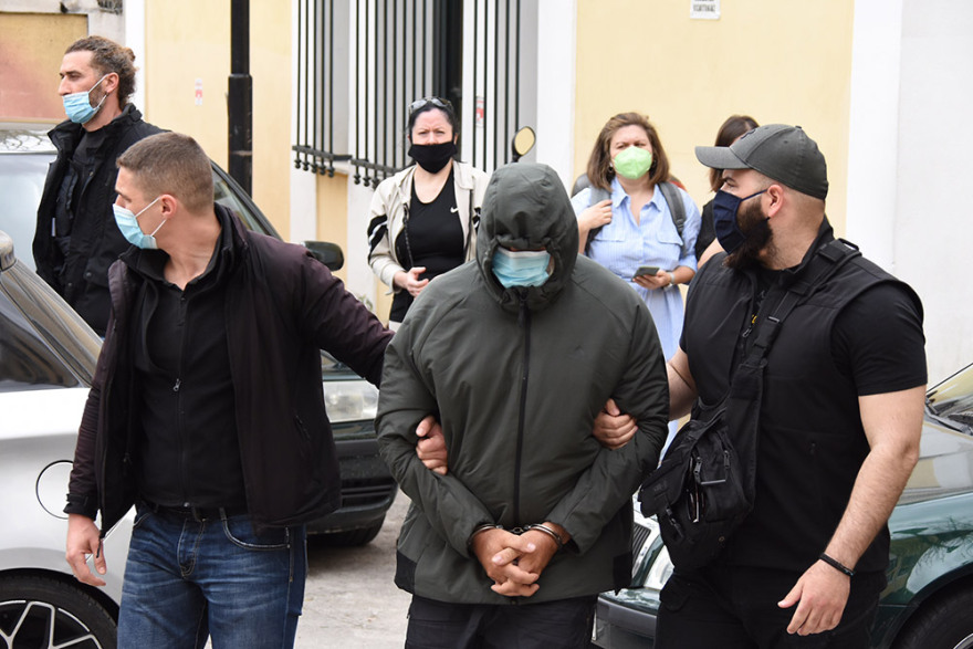 Για εγκληματική οργάνωση κατηγορείται ο Φουρθιώτης και οι δύο συνεργοί του