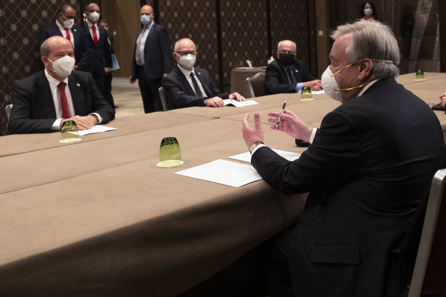 Πενταμερής - Κυπριακό: Παραμένει το χάσμα στη Γενεύη - Αμυδρές ελπίδες συναντίληψης