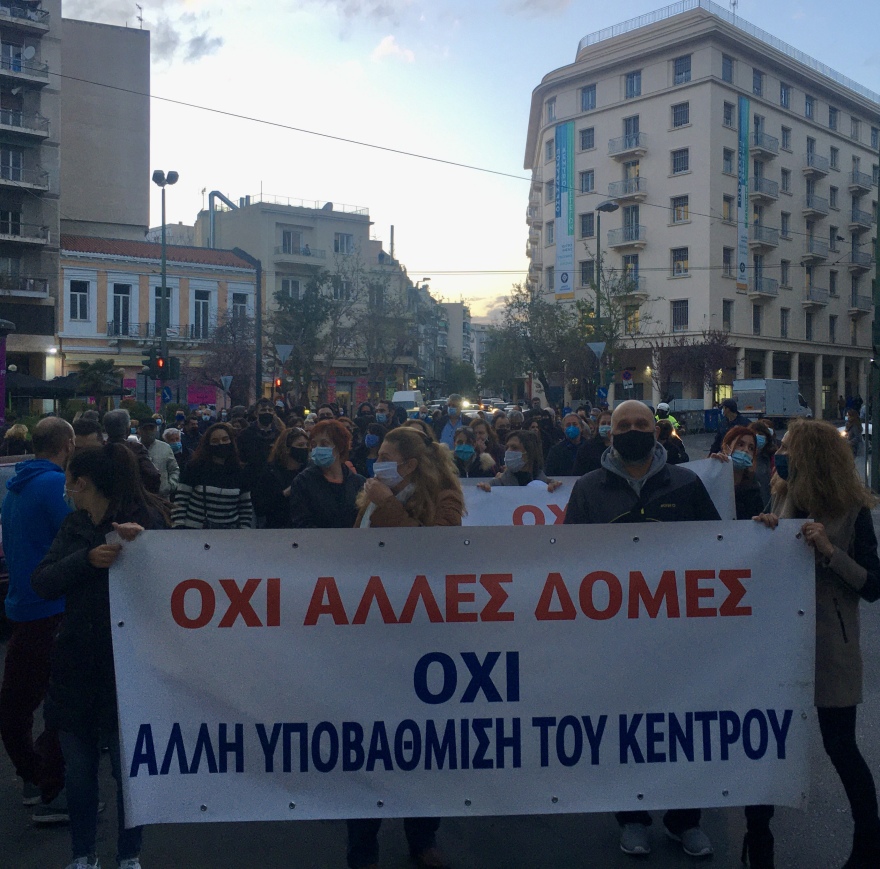 Σοκαριστικές εικόνες: Χρήση ναρκωτικών μέρα μεσημέρι στις πιάτσες της Αθήνας