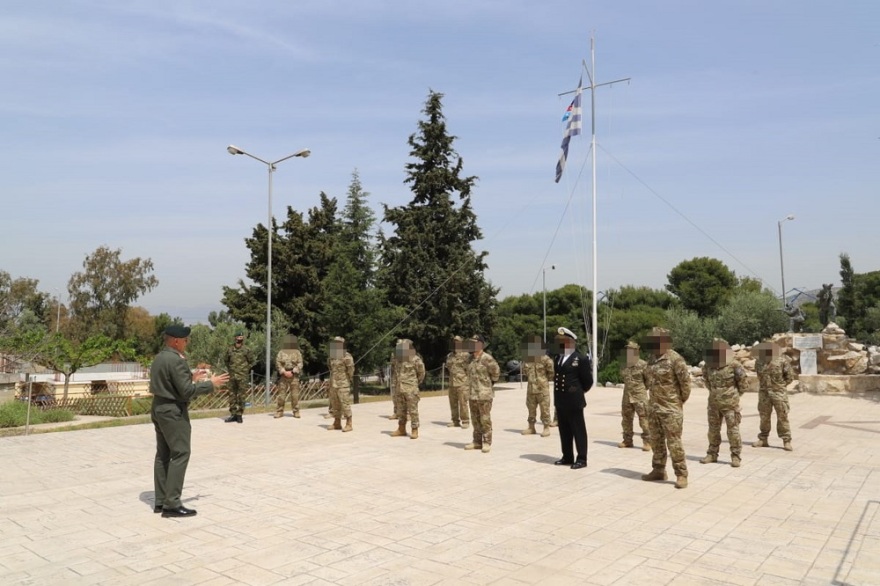 Φωτογραφίες: Μονάδες της νεοσύστατης Διοίκησης Ειδικού Πολέμου επισκέφθηκε ο αρχηγός ΓΕΕΘΑ