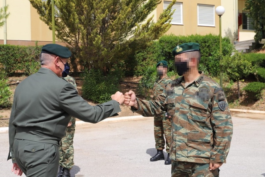 Φωτογραφίες: Μονάδες της νεοσύστατης Διοίκησης Ειδικού Πολέμου επισκέφθηκε ο αρχηγός ΓΕΕΘΑ
