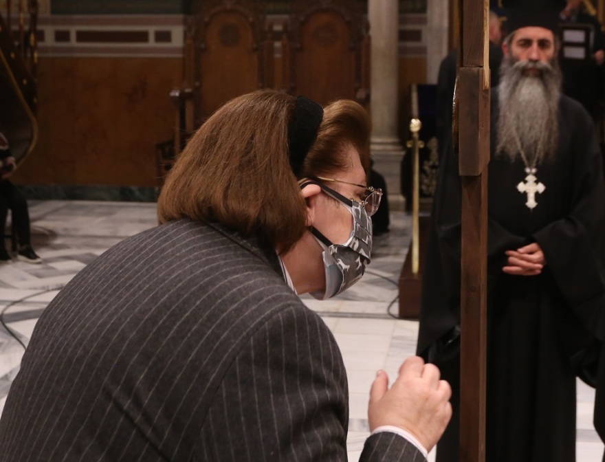 Φωτογραφίες: Σε κλίμα κατάνυξης η Ακολουθία των Αγίων Παθών στη Μητρόπολη Αθηνών