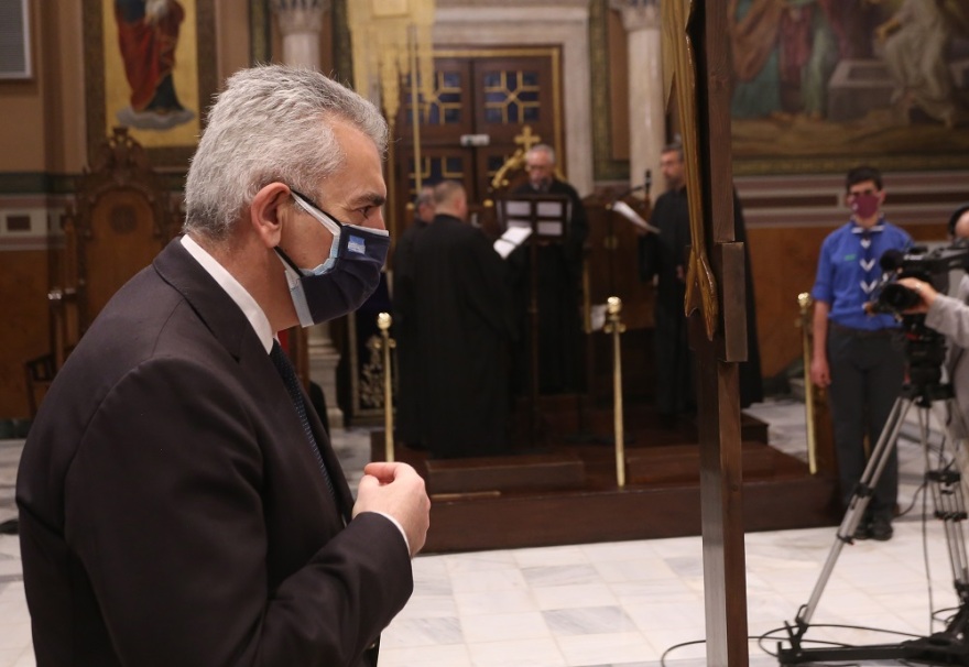 Φωτογραφίες: Σε κλίμα κατάνυξης η Ακολουθία των Αγίων Παθών στη Μητρόπολη Αθηνών