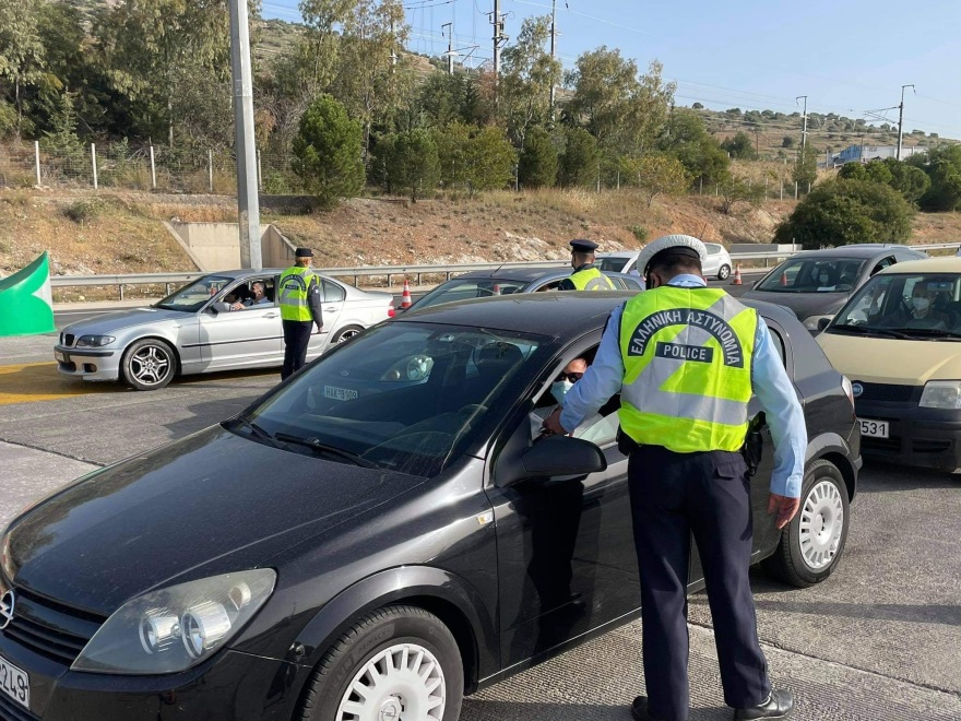 Μπλόκο στα διόδια: Αυξημένη η κίνηση από νωρίς το πρωί - Έλεγχοι παντού και σήμερα