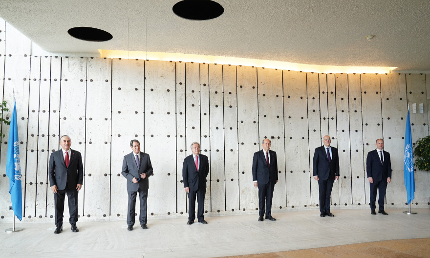 Κυπριακό – Δένδιας: Δεν βρέθηκε κοινό έδαφος λόγω της στάσης των Τούρκων και των Τουρκοκυπρίων