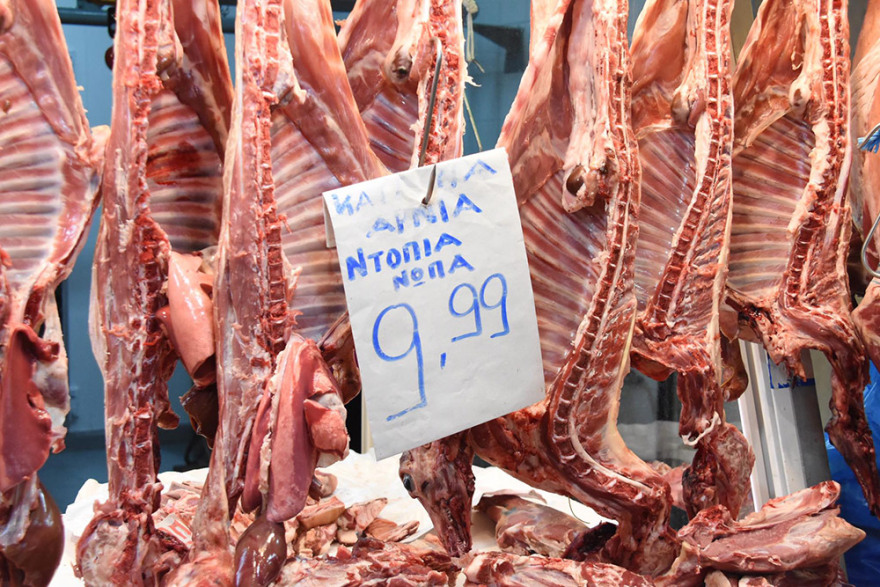 Πάσχα 2021: Αυξημένες οι τιμές στο αρνί και το κατσίκι φέτος