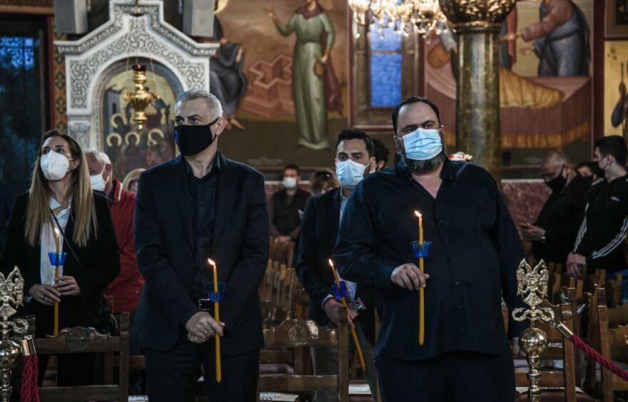 Στον Πειραιά για την ακολουθία του Επιταφίου η Πρόεδρος της Δημοκρατίας