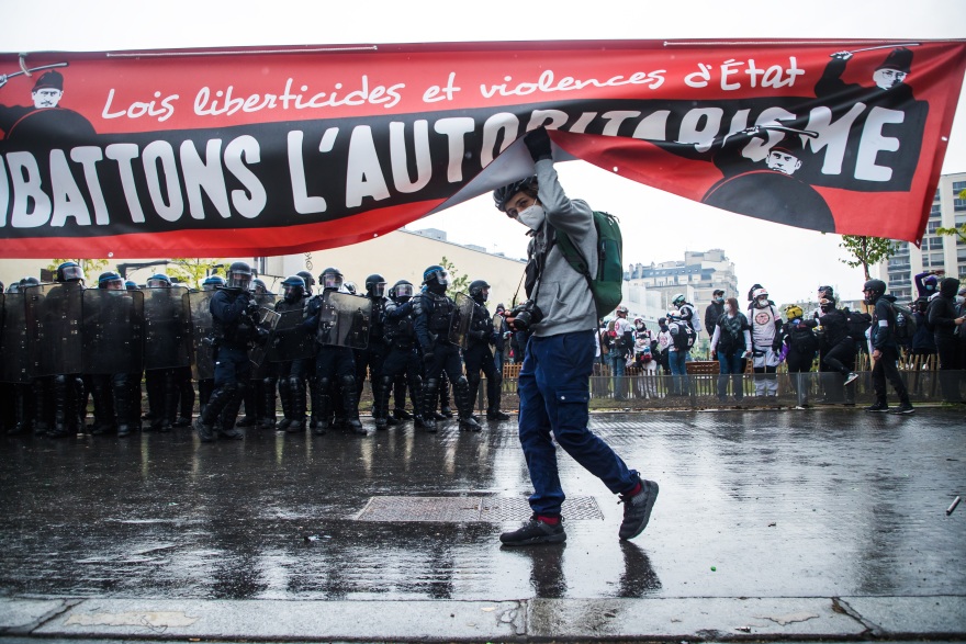 Επεισόδια στο Παρίσι για την Πρωτομαγιά - Εγιναν 34 προσαγωγές