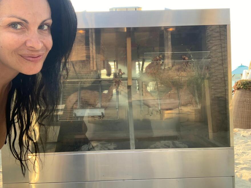 Δείτε βίντεο και φωτογραφίες: Έλληνες στο Ντουμπάι για αρνί και κοκορέτσι