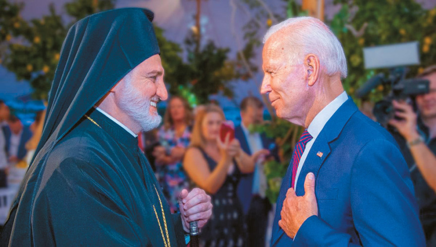 Ο Αρχιεπίσκοπος Ελπιδοφόρος στον Δημήτρη Δανίκα: «Oι πλούσιοι δεν θα σωθούν εάν εγκαταλείψουν τους φτωχούς»